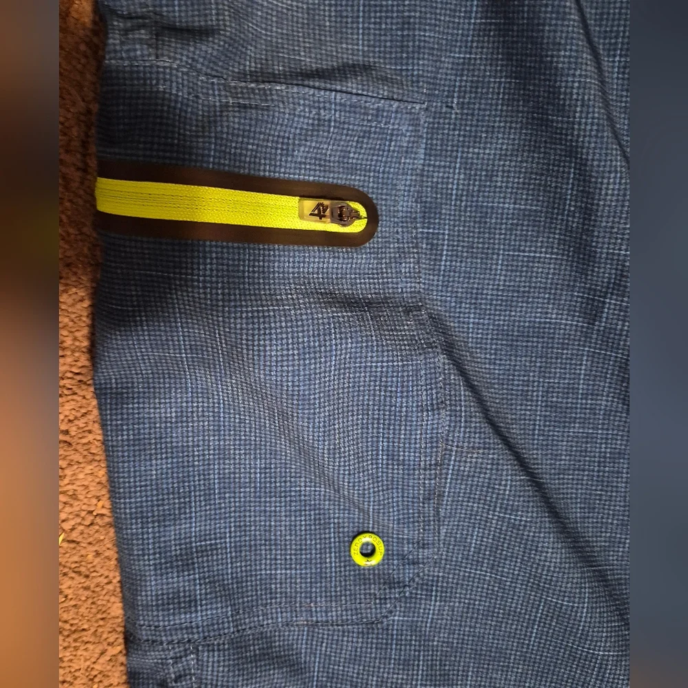 ZeroXposur Men's Blue and Lime Board Shorts UPF 50